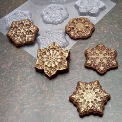 Снежинки макси молд для шоколада и мастики пластик 7,4 см (фото 1 из 3)