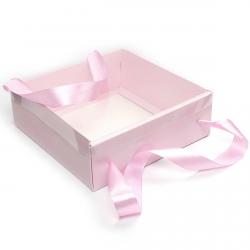 Коробка с ручками из ленты 21*21*7 см Розовая (фото 1 из 2)