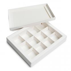 Коробка для 12 конфет 184*144*29 мм Белый фактурный картон (фото 1 из 2)