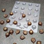 Новогодние шары 2*2,5 см молд для шоколада пластик 20 шт