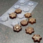 Снежинки средние молд для шоколада и мастики пластик 4*4 см VD-0135