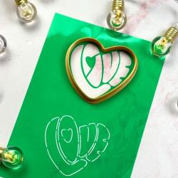 Love вырубка с трафаретом 7,5*7 см (TR-2)