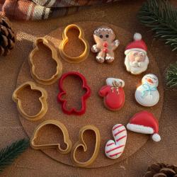 Новорічний міні набір вирубок для пряників 4 см 6 шт (3D)