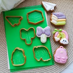 Шкільні міні 2 набір вирубок з трафаретом 5 см 5 шт (TR-2)