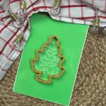 Ялинка вирубка з трафаретом 11*7,7 см (TR-2)